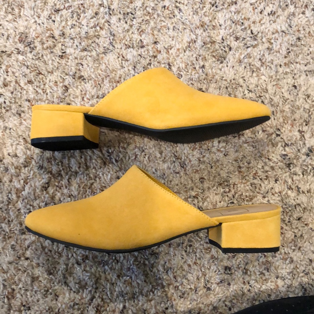 NWT Mustard yellow mules